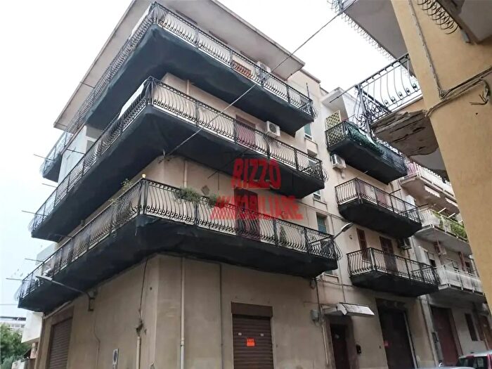 Appartamento trilocale in vendita in Villabate