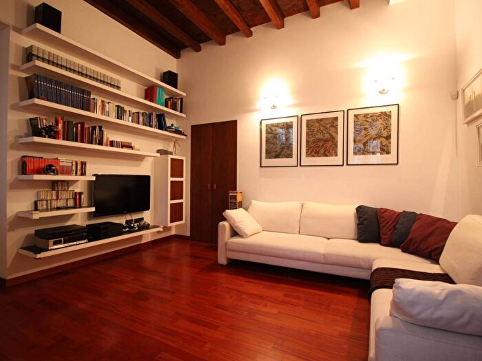 Appartamento trilocale in affitto in Via Giuseppe Mercalli, Quadronno Crocetta, Milano