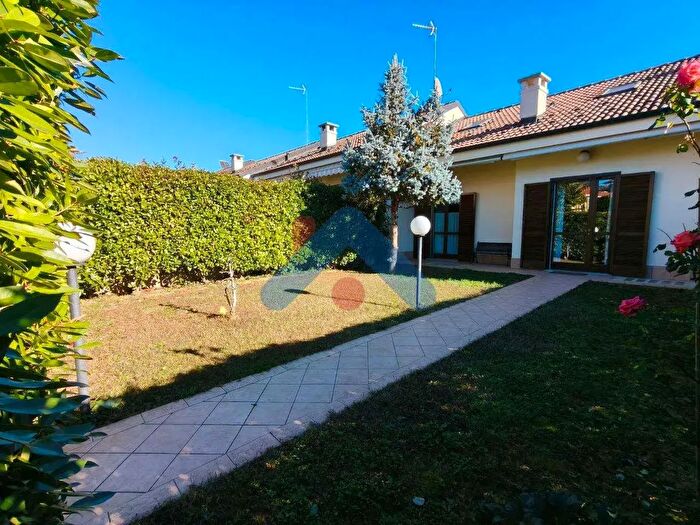 Casa con 5 locali in vendita in Via Legnanino, Chieri