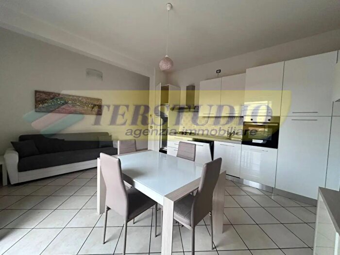 Appartamento bilocale in affitto in Via Roma, Bonate Sopra