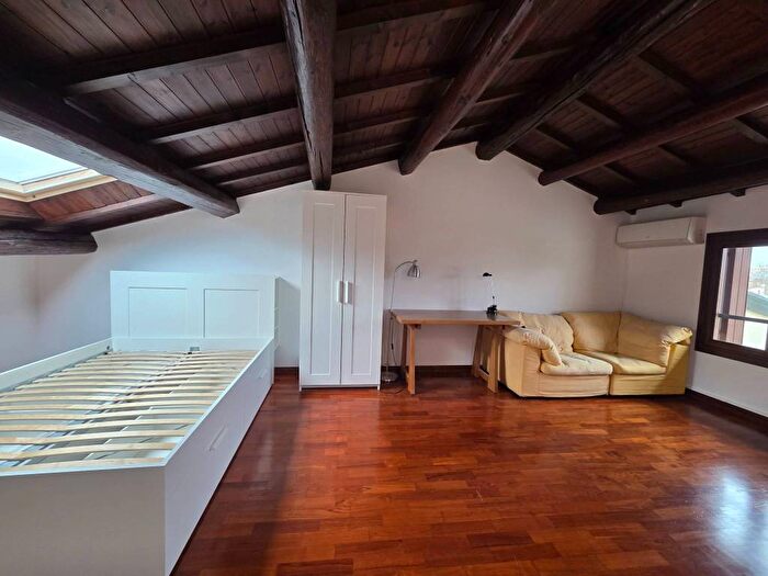 Casa bilocale in affitto in Via Euganea, Riviere, Padova