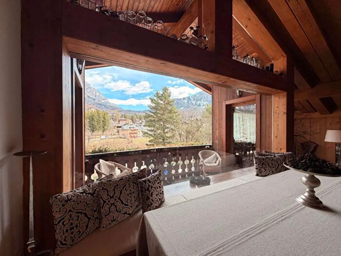 Appartamento con 9 locali in vendita in Corso Italia, Cortina DAmpezzo