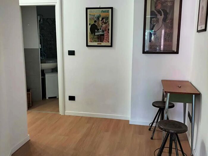 Appartamento monolocale in affitto in Via Lorenteggio, Milano