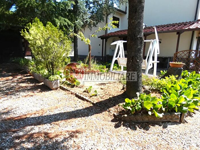 Casa con 5 locali in vendita in Scarperia e San Piero