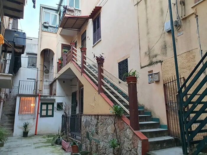 Appartamento quadrilocale in vendita in Chiasso Piediscalzi, Monreale
