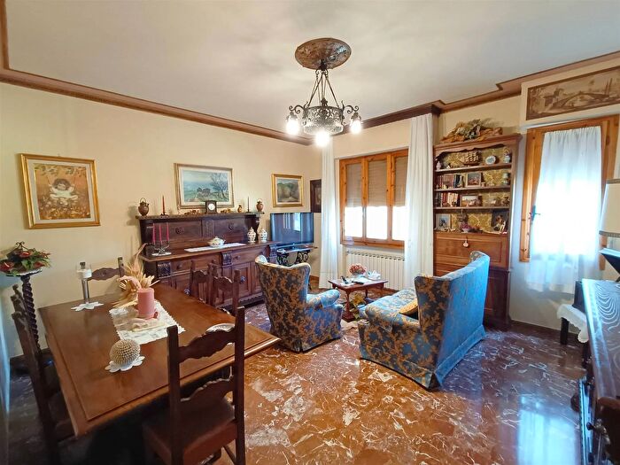 Appartamento con 5 locali in vendita in Vicchio