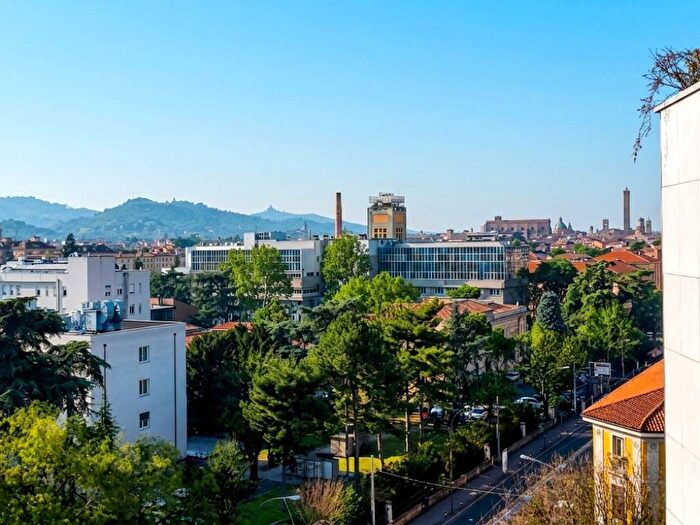 Appartamento trilocale in affitto in Via Paolo Fabbri, Massarenti, Bologna