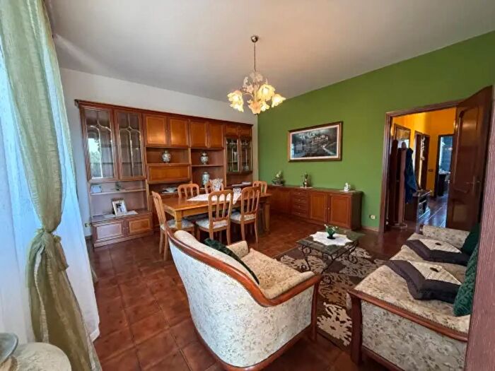 Appartamento quadrilocale in vendita in Via Vittorio Alfieri, Cadorago