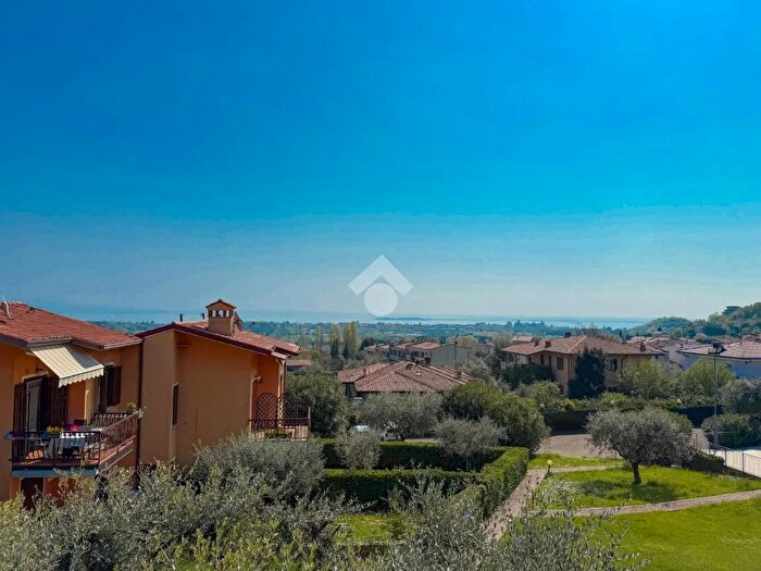 Appartamento trilocale in vendita in Via Ciucani, Soiano Del Lago