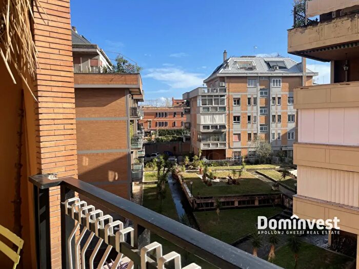 Appartamento con 5 locali in affitto in Largo San Pio V, Roma