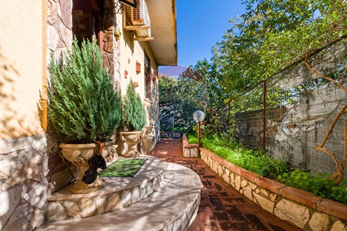 Casa trilocale in vendita in Via Tre Canali, Monreale