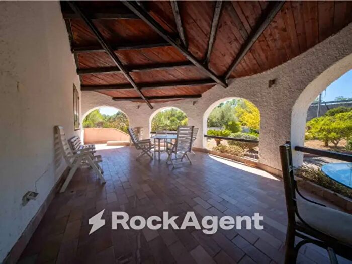 Casa con 6 locali in vendita in Via Elio De Cupis, Sassari