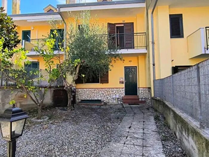 Casa quadrilocale in vendita in Via Sant'Anna, Giffoni Sei Casali