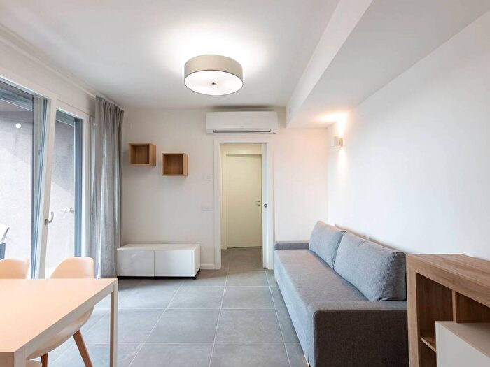 Appartamento bilocale in affitto in Via Lucio Giunio Columella, Precotto, Milano