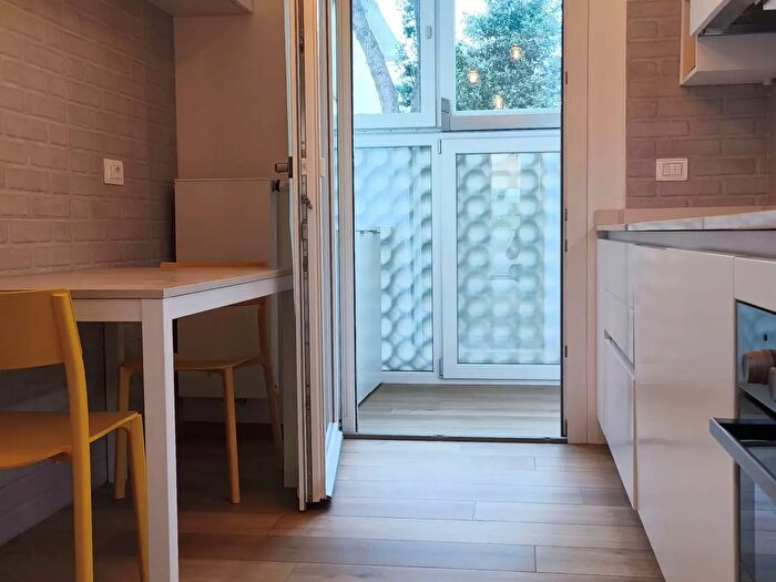 Appartamento con 5 locali in affitto in Via Vipacco, Udine