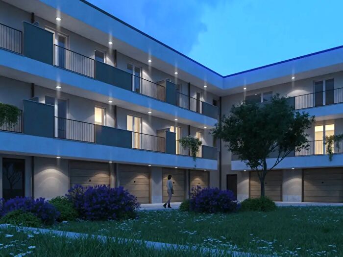 Appartamento trilocale in vendita in Via Giberta Ang Via F Meda, Casalmaiocco