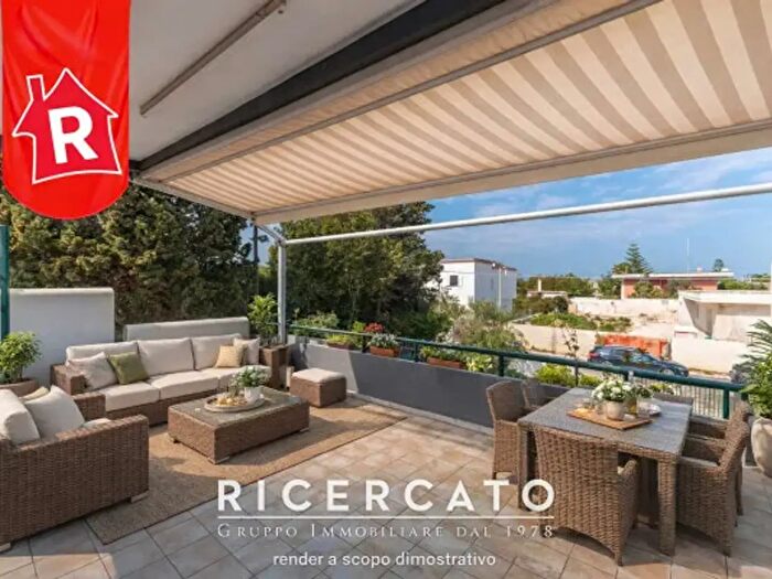 Appartamento trilocale in vendita in Via Romolo Gessi, Lecce