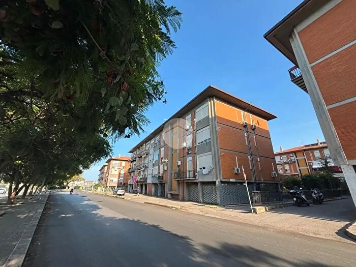 Appartamento quadrilocale in vendita in Largo Eloro, Palermo
