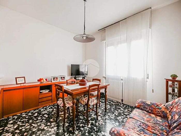 Appartamento quadrilocale in vendita in Via Stazione, Villafranca Di Verona