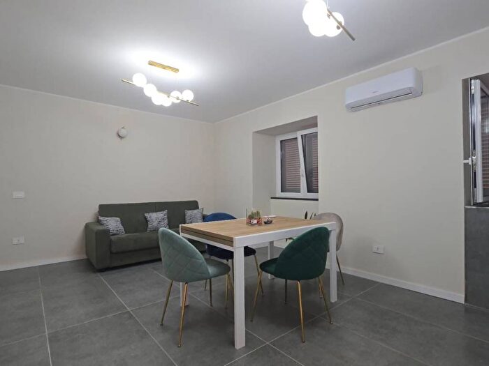 Appartamento bilocale in affitto in Via Francesco Granata, Centro, Capua