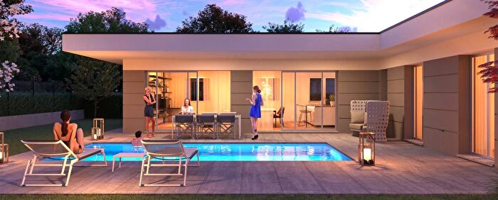 Casa con 5 locali in vendita in Via Piemonte, Lomazzo