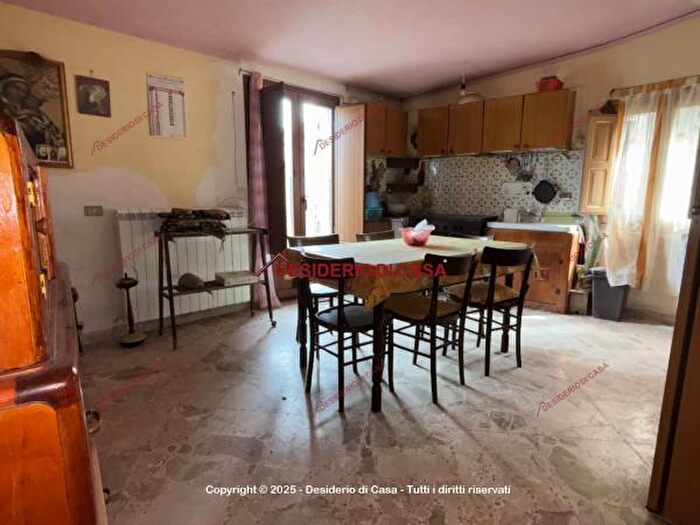 Casa bilocale in vendita in Via San Giuseppe, San Mauro Castelverde