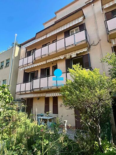 Appartamento quadrilocale in vendita in Via Cecchi, Pesaro