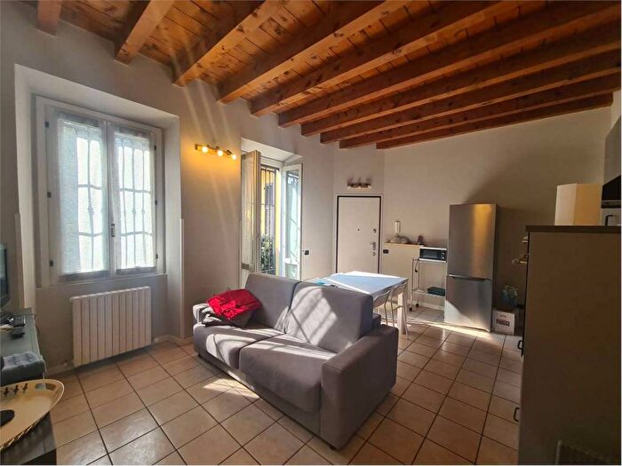 Appartamento bilocale in affitto in via Piadeni, San Martino, Como