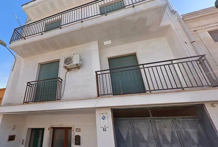 Casa con 6 locali in vendita in Via Paolucci Pulsano Taranto, Pulsano