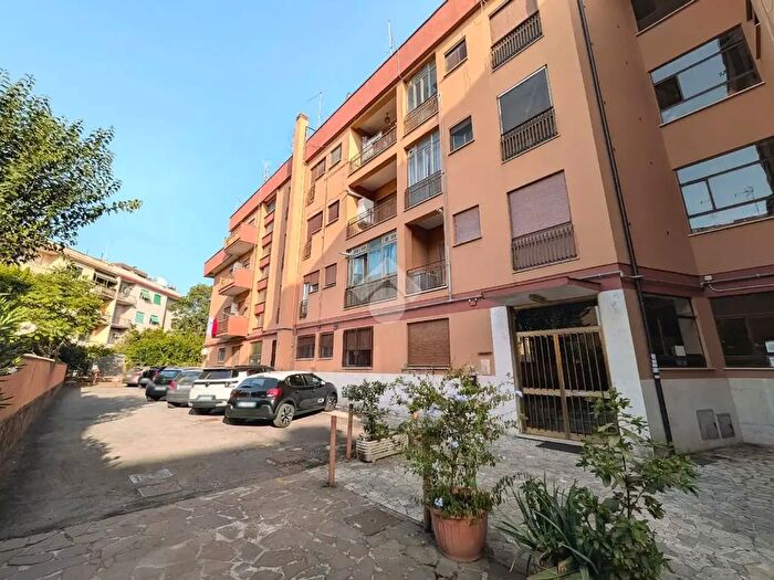 Appartamento trilocale in vendita in Via Quattro Novembre, Ciampino