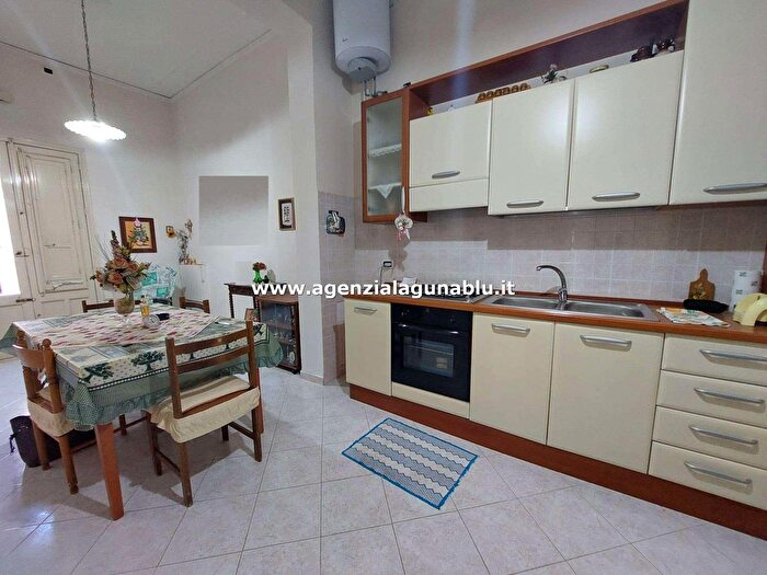 Casa con 7 locali in vendita in Via Casa Santa, Mazara Del Vallo