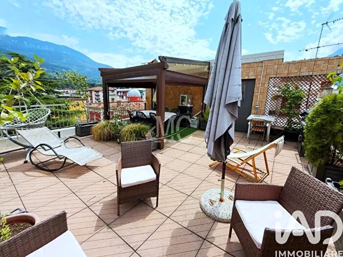 Appartamento con 8 locali in vendita in Via Giuseppe Grazioli Snc, Trento