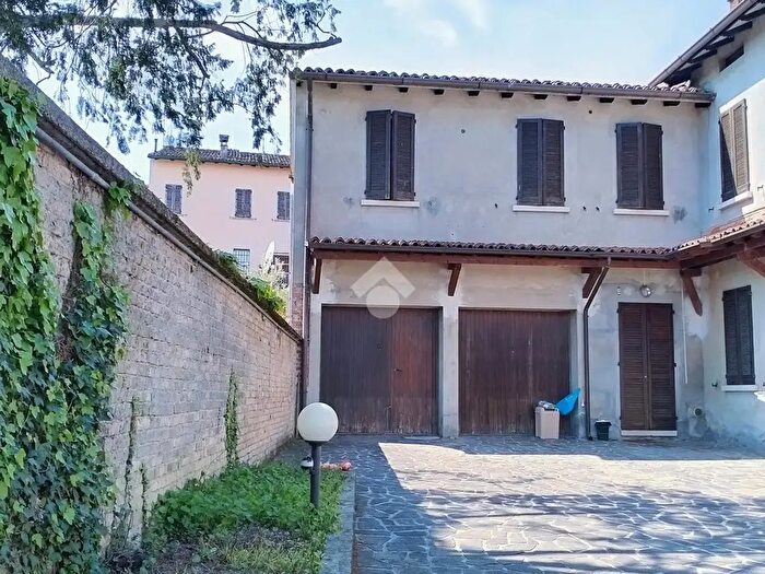 Appartamento trilocale in vendita in Via Mazzini, Ostiano