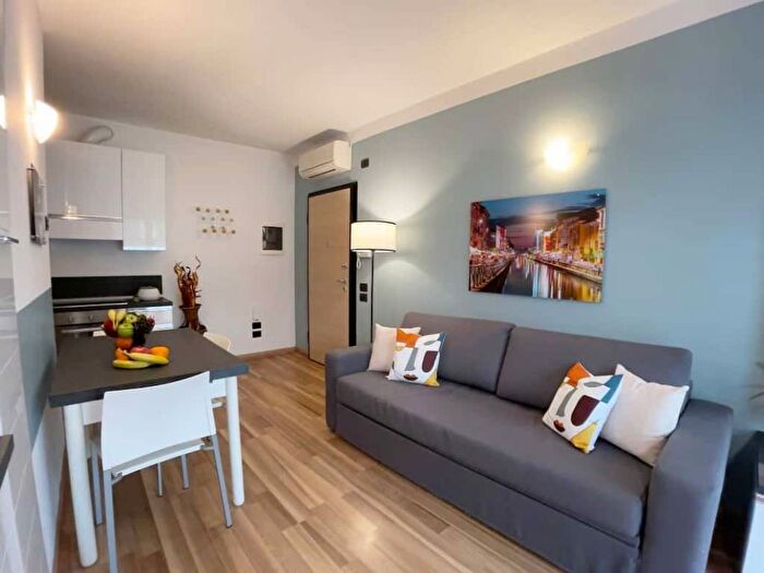 Appartamento bilocale in affitto in Via Giuseppe Candiani, Bovisa, Milano