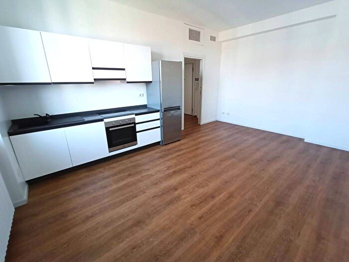 Appartamento bilocale in affitto in Via Gerolamo Tiraboschi, Porta Romana Medaglie dOro, Milano