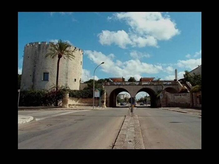 Appartamento bilocale in affitto in Viale Torre Del Parco No Number, Leuca, Lecce