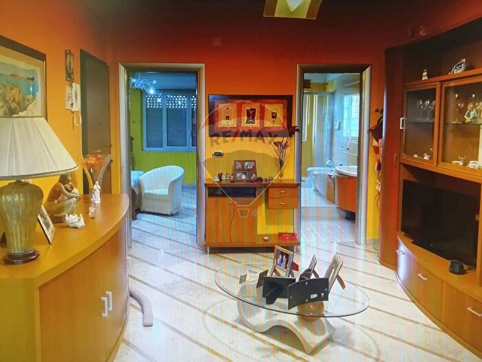 Appartamento quadrilocale in vendita in Via G Marconi, Gela