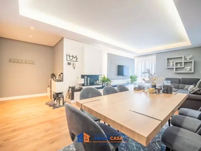 Appartamento quadrilocale in vendita in Via Velso Mucci, Bra