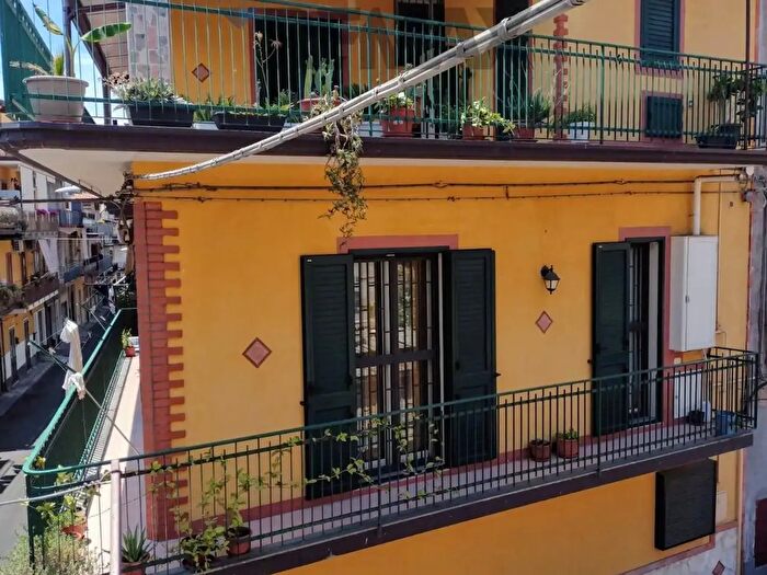 Casa con 8 locali in vendita in Via Lecco, Paterno'