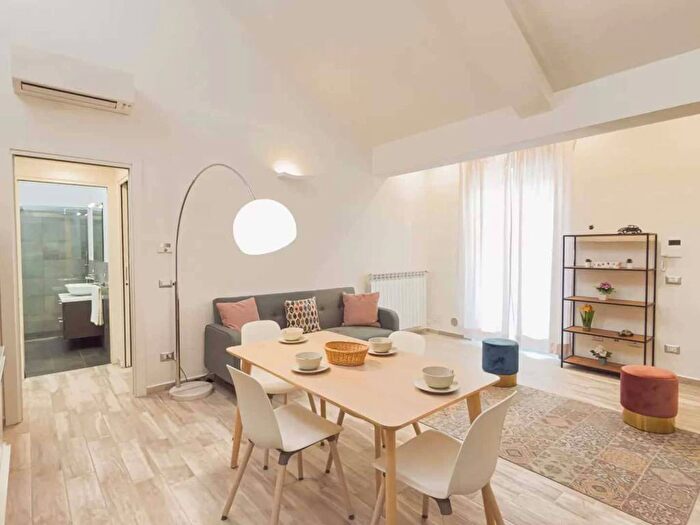 Appartamento bilocale in affitto in Via Antonio Squarcialupi, Porta al Prato San Jacopino, Firenze