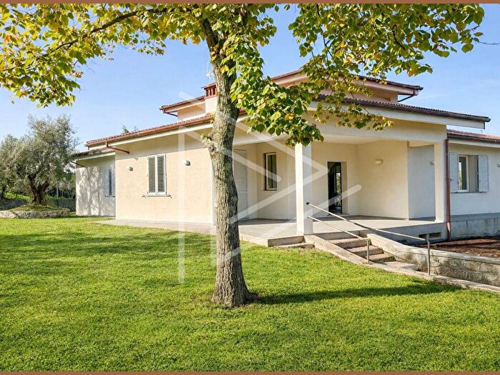 Casa con 6 locali in affitto in via della presura, Greve in Chianti