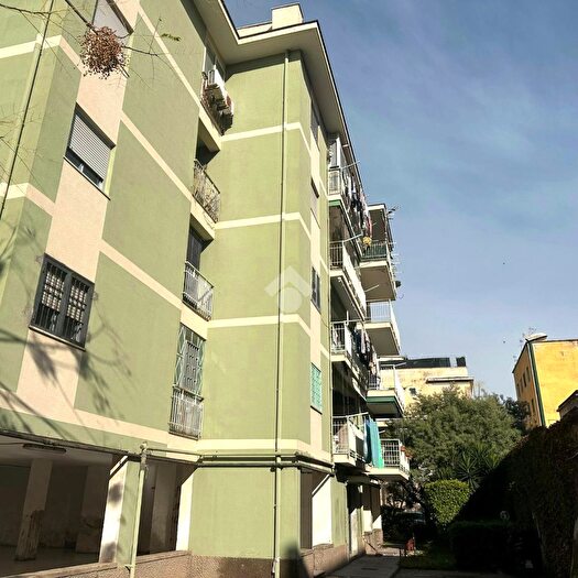 Appartamento quadrilocale in vendita in Via Roma, Torre Annunziata