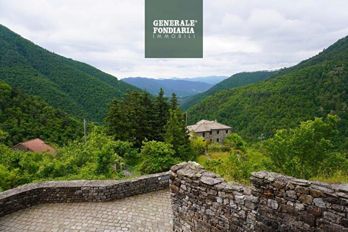 Appartamento quadrilocale in vendita in Calice Al Cornoviglio