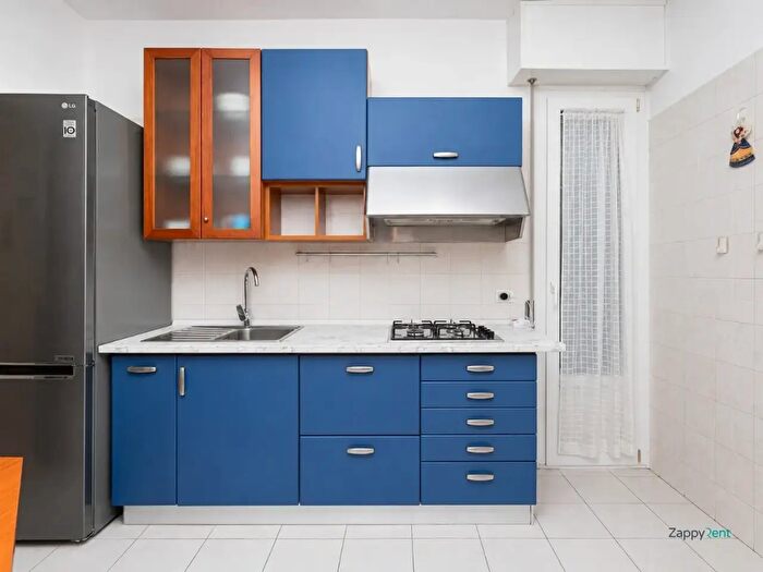 Appartamento trilocale in vendita in Via Antonio Giovanola, Milano