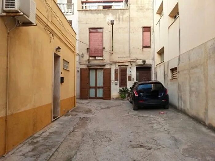 Appartamento con 5 locali in vendita in Via Quintino Sella Castelvetrano, Castelvetrano