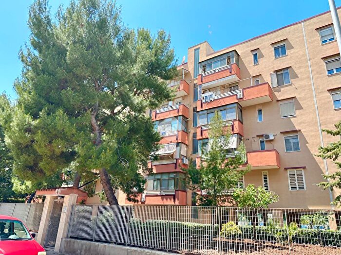 Appartamento quadrilocale in vendita in Via Michele Troisi, Bari