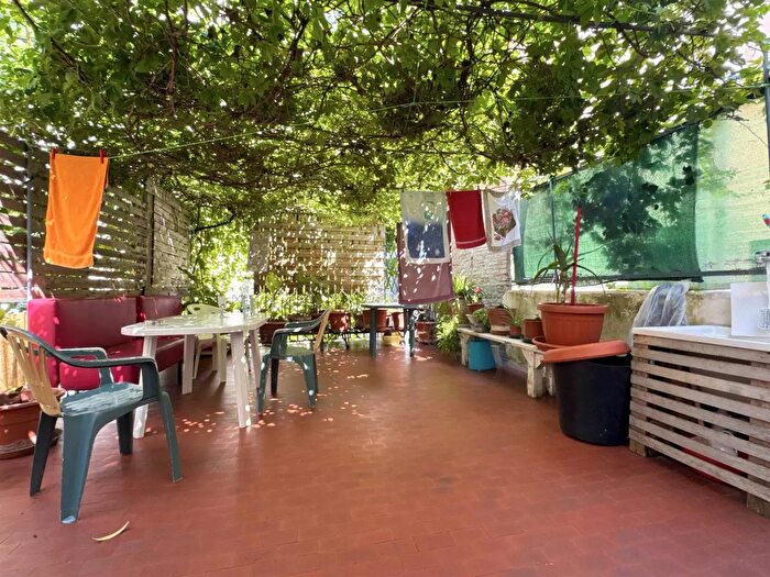 Appartamento con 5 locali in vendita in Empoli