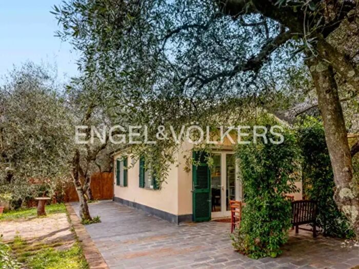 Casa trilocale in vendita in Via Portovenere, Portovenere