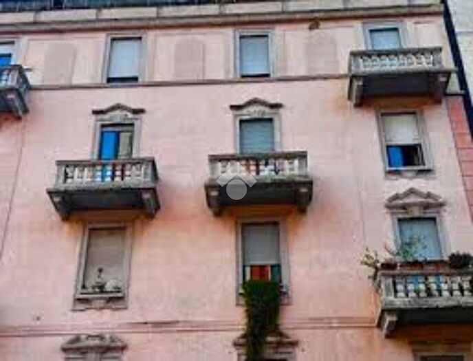 Appartamento monolocale in affitto in Via Vespri Siciliani, Milano