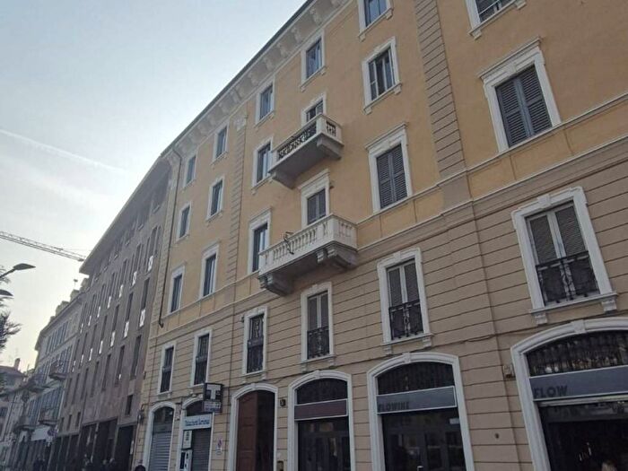 Appartamento bilocale in affitto in Via Ettore Troilo, Ascanio Sforza, Milano